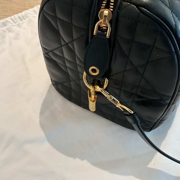 CHRISTIAN DIOR “GROOVE” handbag - Picture 7 of 7